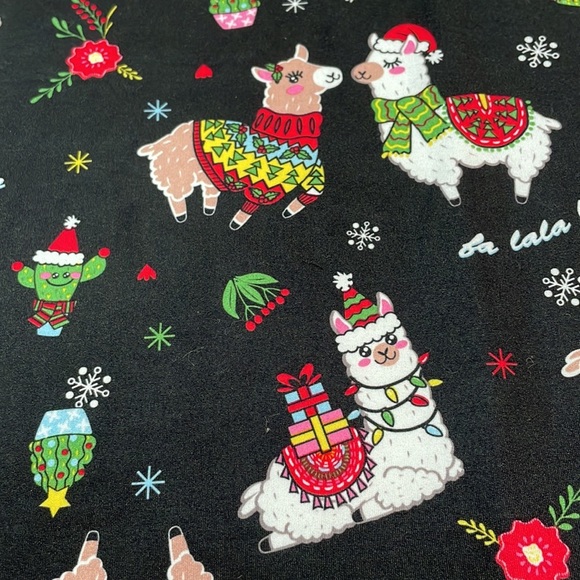 NWT-Girls X-Large Night gown/Dress. Christmas Llamas & Cactus 🎁Stocking stuffer - Picture 3 of 11